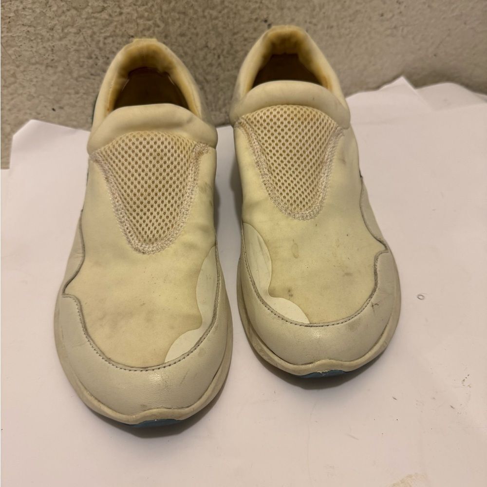 Tory Burch Cream Slip-On 🥿 Sneakers